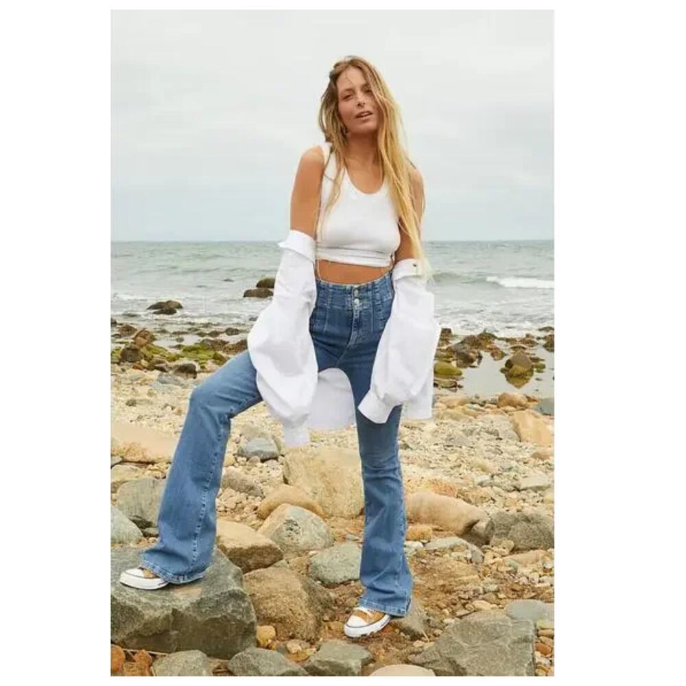 NEW Free People We the Free Jayde Flare Jeans Size 30 - Picture 13 of 13